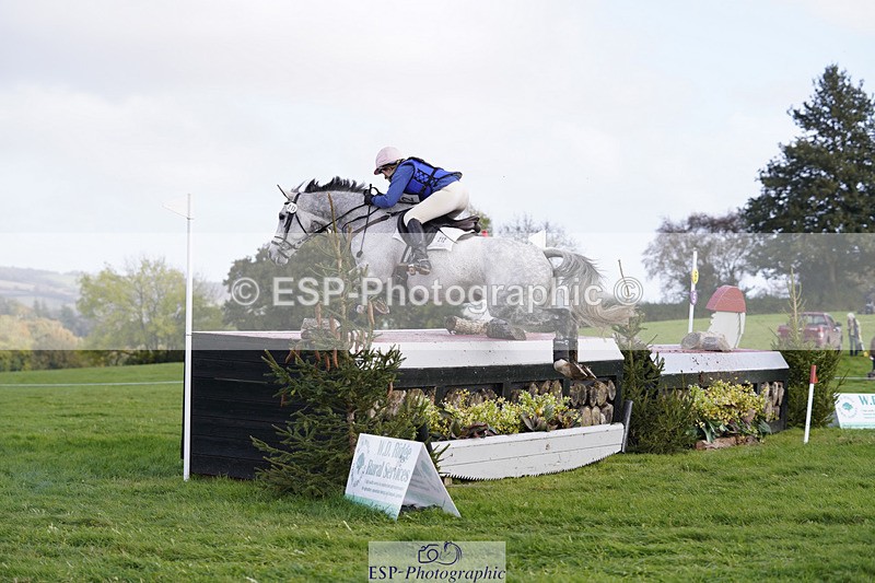 241025-150512-09048 - 212-Clare.Chamberlayne-STARLINER