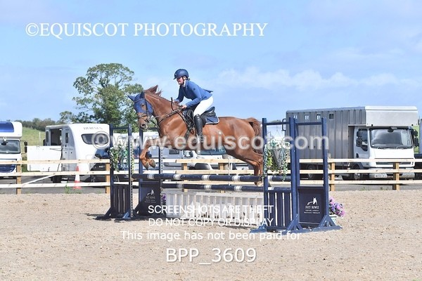BPP_3609 - CLASS 4 Senior BritiNovice/ 90cm Open
