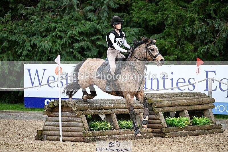 241117-140420-04408 - Cls 3 90-95cm 14.00 to 15.00