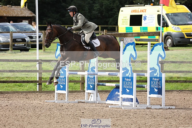 240804-105107-11320 - 415-Benjamin_Plunket-BARDUN_ACROBAT