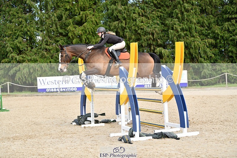 240324-152100-03263 - Cls 11 Foxhunter & 1.20m Open