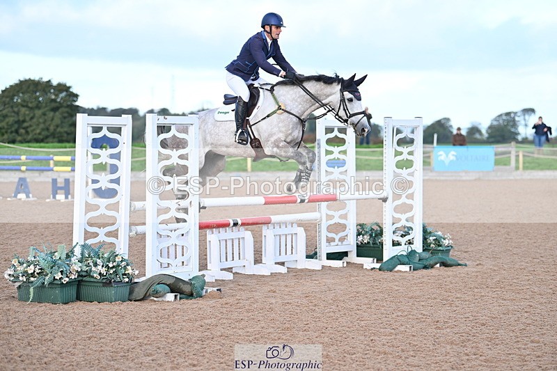 231014A-092243-03473 - Cls 17 Discovery & 1m Open