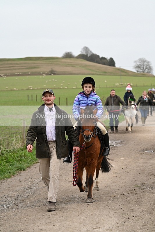 WJ7_1323 - Walk Home