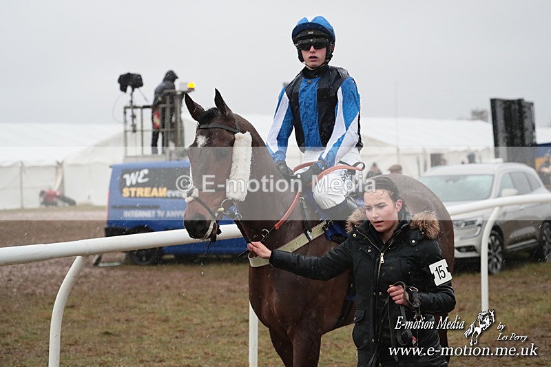 PtP 260125 1048 - Cocklebarrow Point-to-Point racing with the Heythrop Hunt 26/01/25
