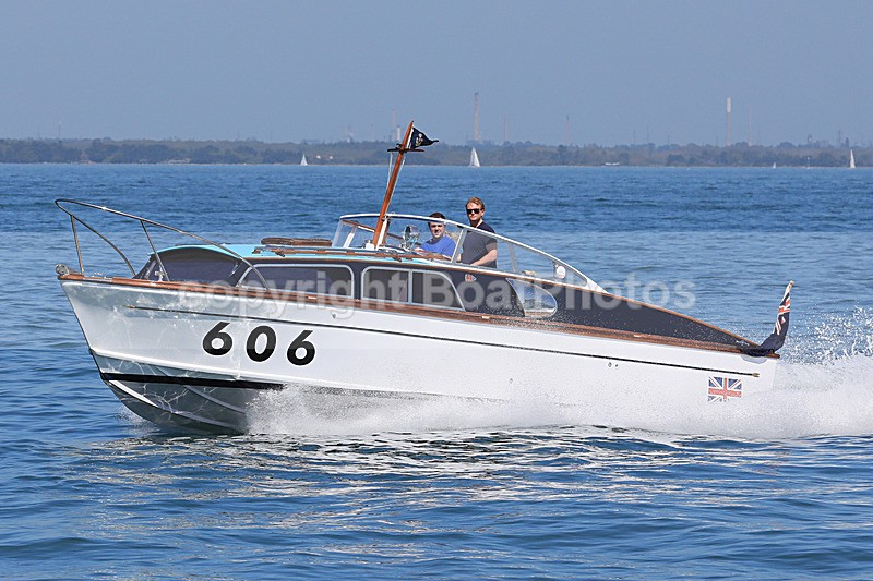 180505 PETITA 1Y3A8187 - Motorboats - Open
