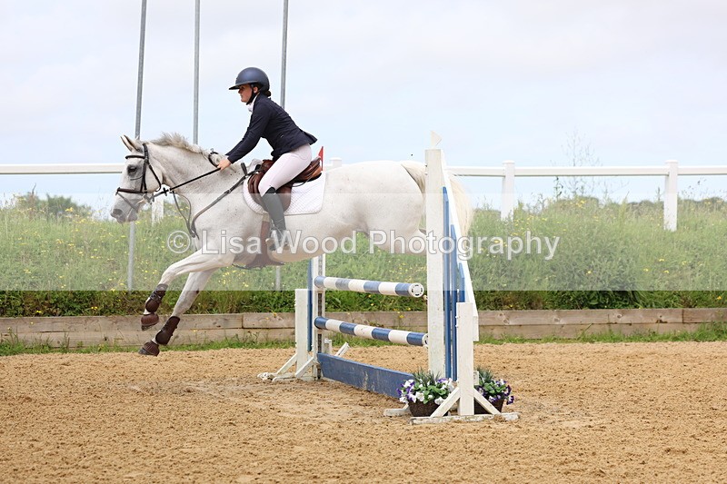 3E7A6072 - Class 4: Senior British Novice/90cm open