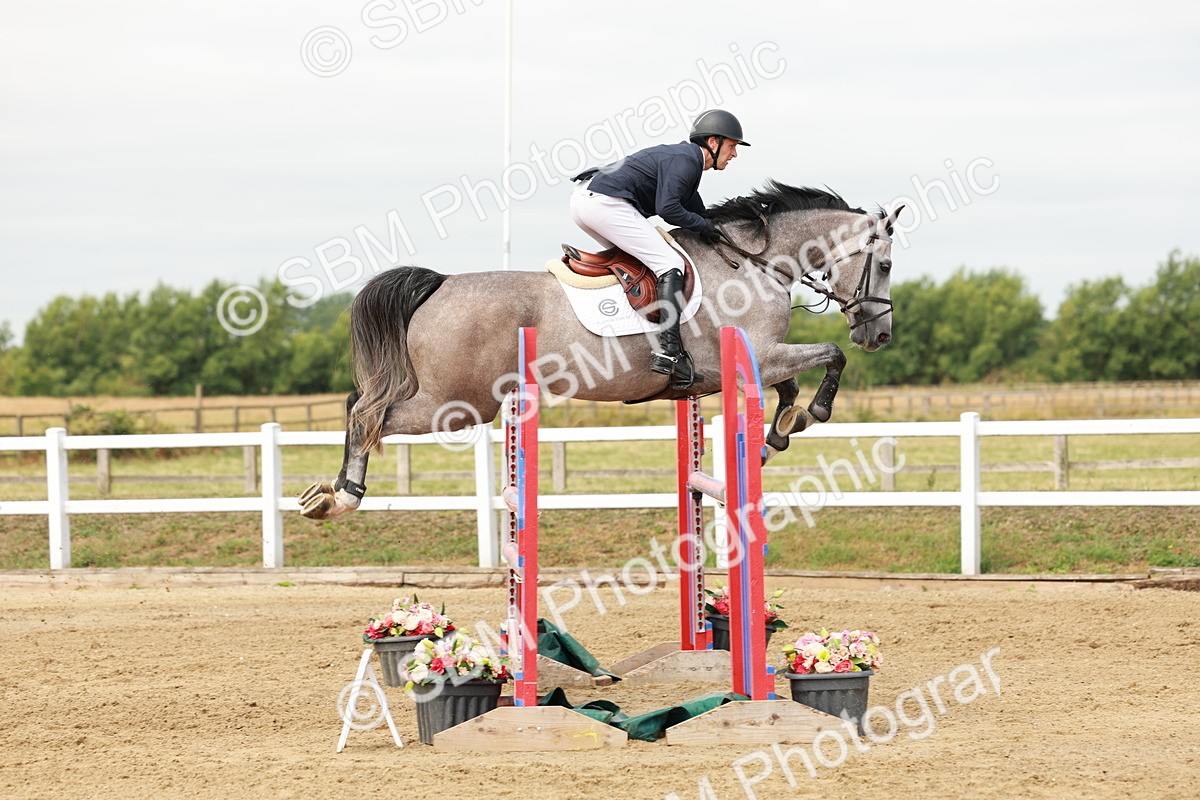 SBM_016882 - Class 20 - Senior Newcomers - 1.10m