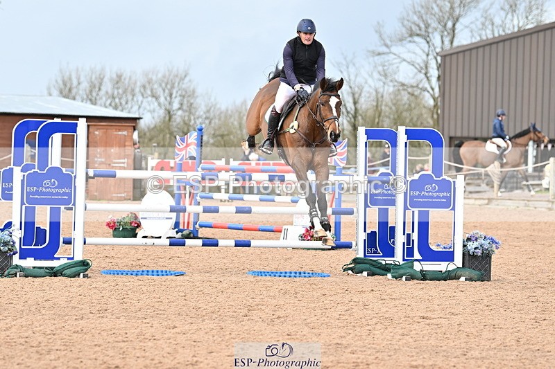 240315A-125540-01083 - Cls 3 Snr Foxhunter