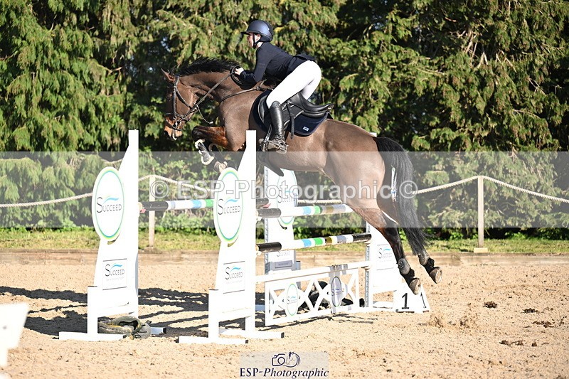 260321A-153510-01147 - 6 Foxhunter 1m 20 Open