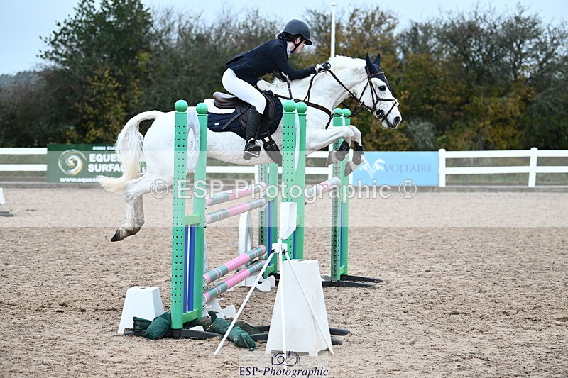231118A-135401-03191 - Cls 9 Foxhunter & 1.10m Open
