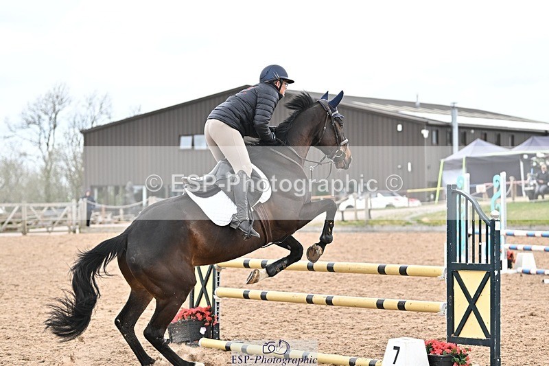 250414-113556-00594 - 90cm Round 1