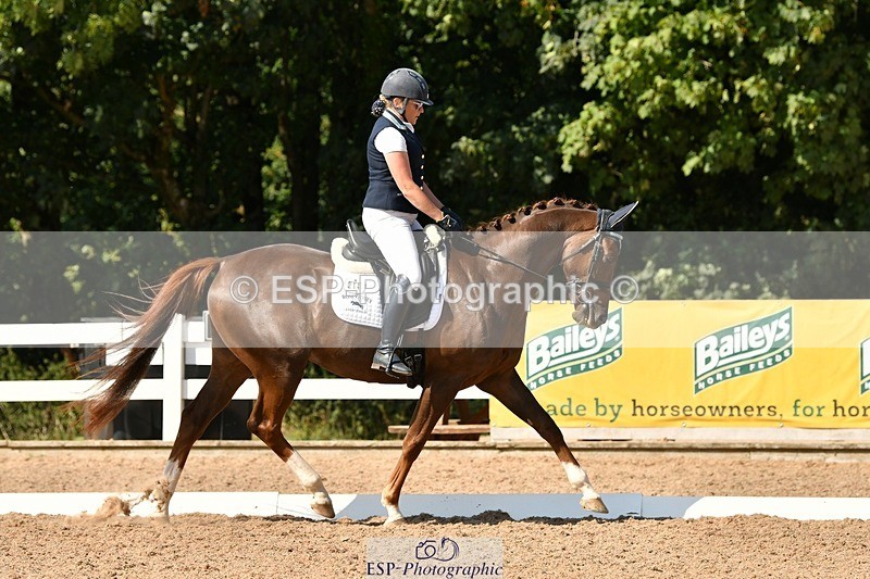 250817-154621-11315 - 214-Verity.PerryVogue