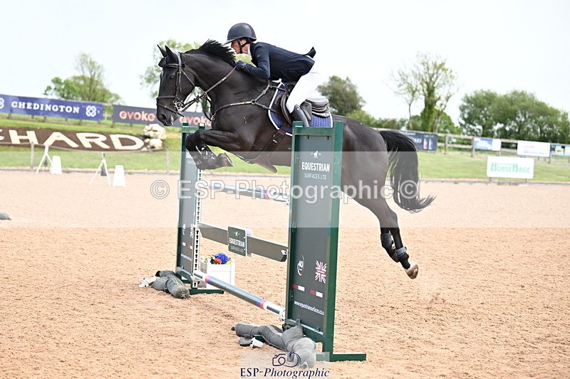 260513B-150112-01201 - Cls 6 Snr Fox and 1.20m Open