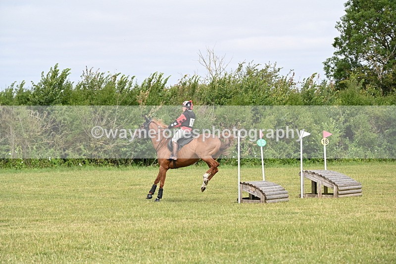 WJ6_6685 - 60cm XC Time 10:17 to 10:49