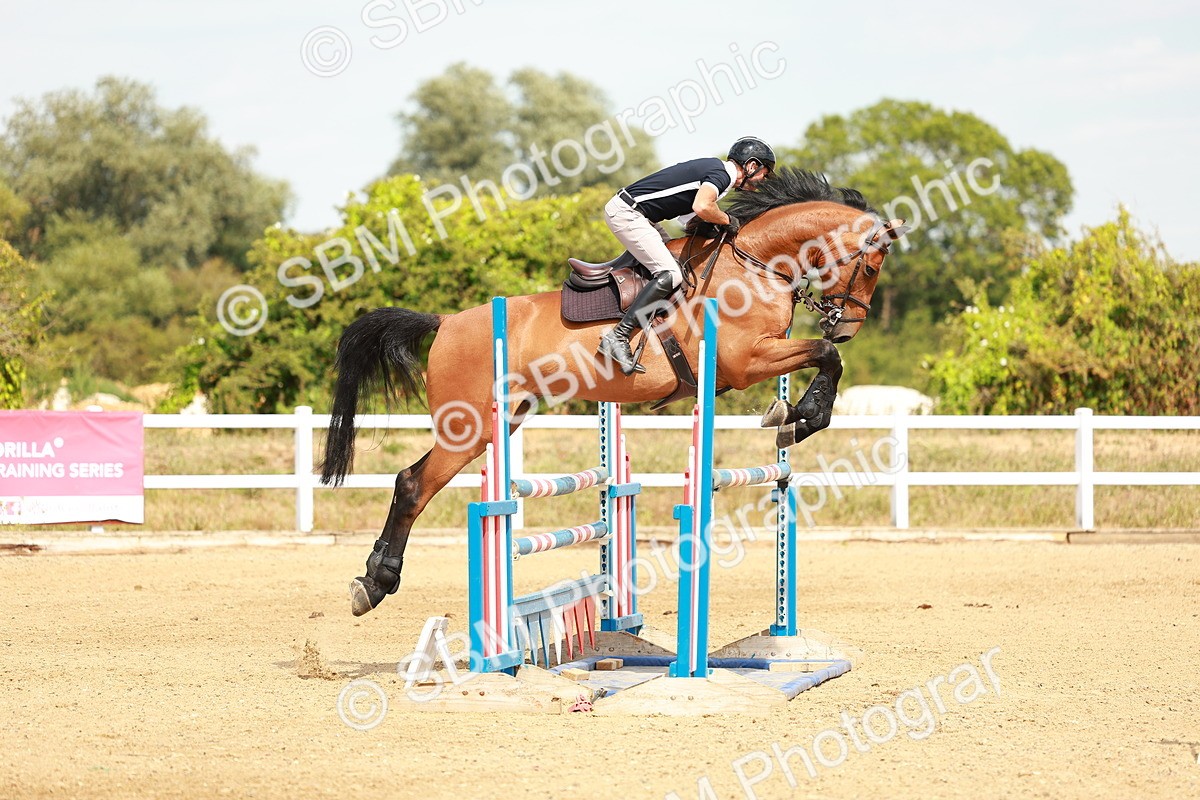 SBM_003818 - Class 14 - Senior Newcomers 1.10m