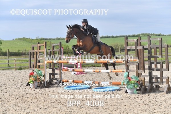 BPP_4008 - CLASS 9 - FRI - Senior Newcomers/ 1.10m Open
