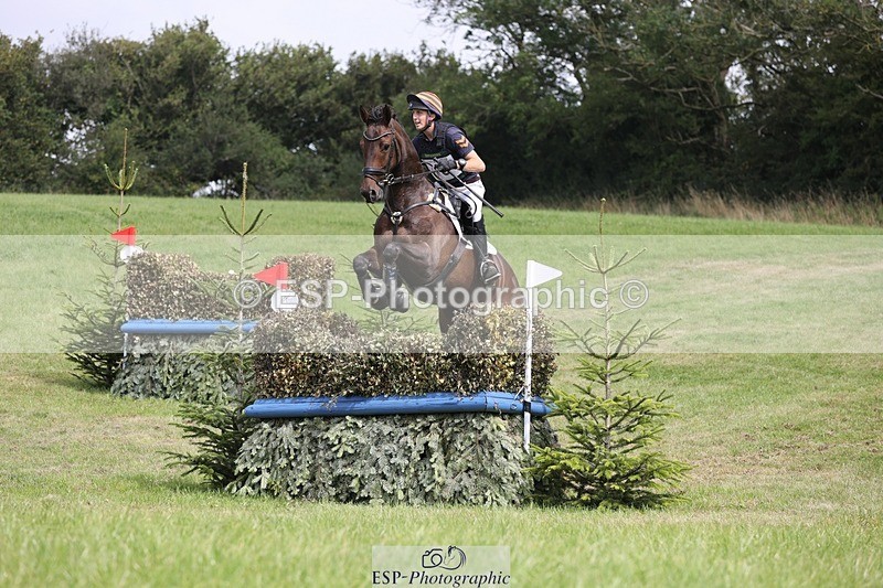 240831A-124213-02960 - 016-Max.Forster-FLO.CORMINT