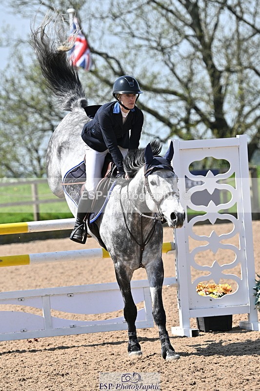 240509A-113144-01200 - Cls 9 Snr 1.20m Open