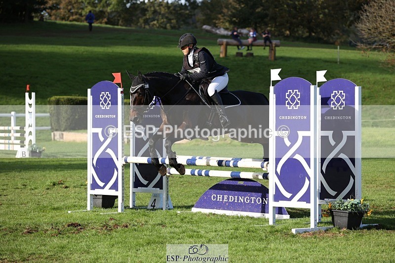 231022-145247-29489 - 464-IMPERIAL.TANGLE-Deborah.Burrell-TrotUp+SJ