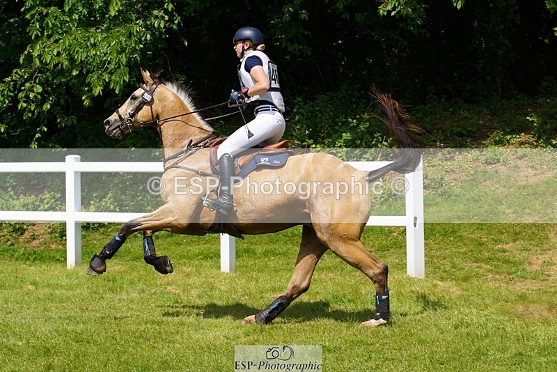 230528-135230-17468 - 464-GRANDE_BY_DESIGN-Emma_Manton-XC