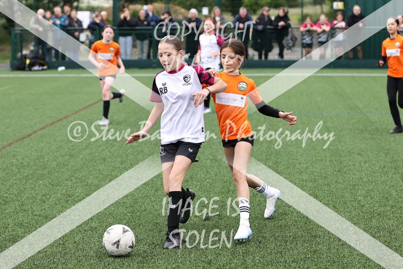 1DX31573 - Sat 6th U12 Girls