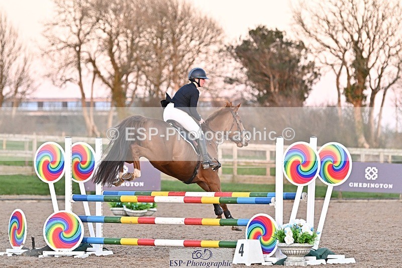 250401-193741-01078 - 100cm Cl;asses