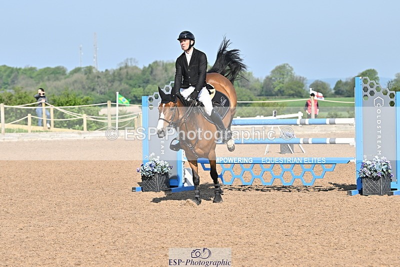 240509A-091310-00481 - Cls 8 Foxhunter