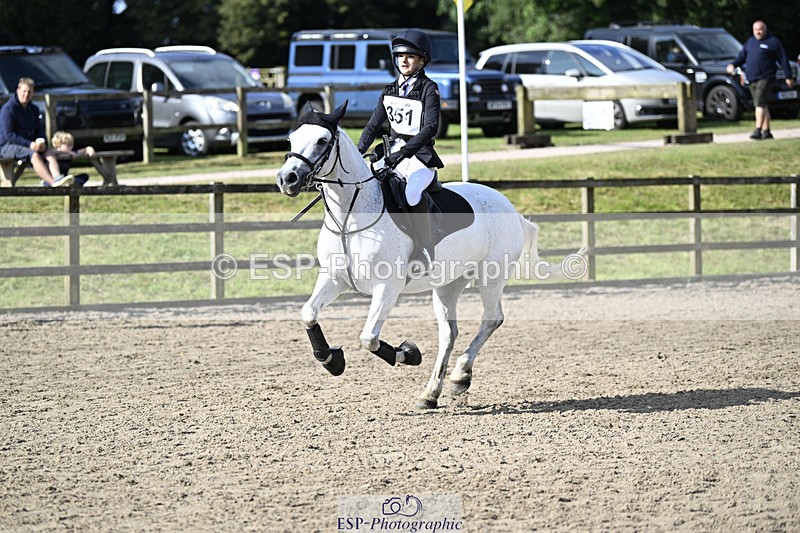 240823X-094230-14844 - 60cm R2 9.30 to 11.00