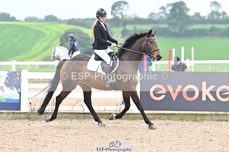 250920-122506-01125 - Cls 24+25 Club and Schools 80cm