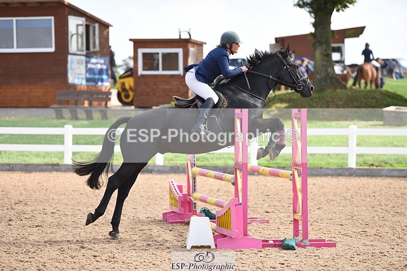 230915A-113538-00325 - Cls 9 British Novice & 90cm Open