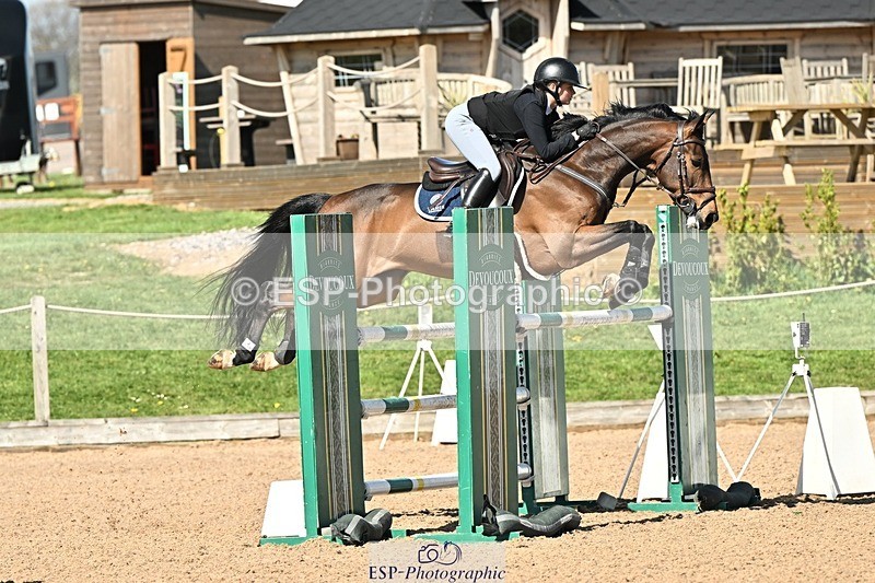 250416-152514-01726 - Cls 6 Foxhunter and 1.20m