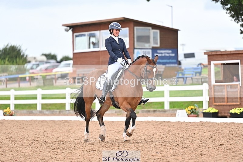 240817A-164701-10593 - 267-Jane.Hendy-Cefnbangor.Rob.Roy