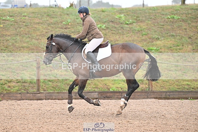 250827B-103543-00072 - Clear Round & Cls 1 Brit Nov 90cm