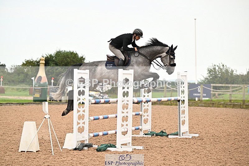 240828A-153948-01178 - Cls 5 Snr Foxhunter and 1.20m Open