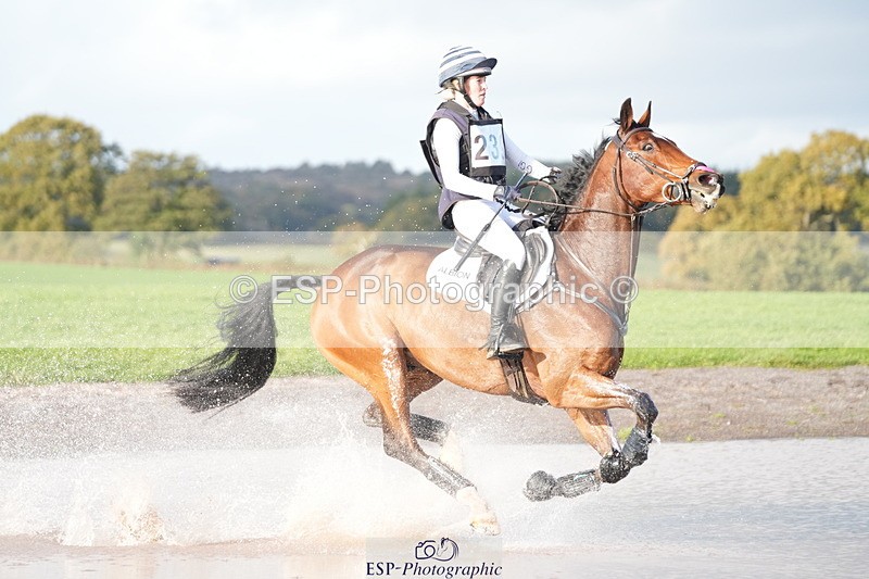 251024A-152915-14447 - C-239-Ellie.Townend