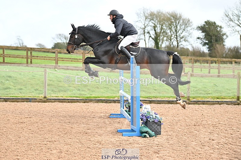 240315A-122407-00912 - Cls 3 Snr Foxhunter
