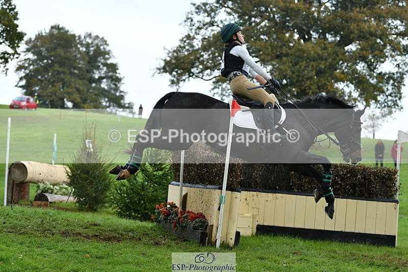 251025A-132911-20004 - F-469-Gabriella.Lucas