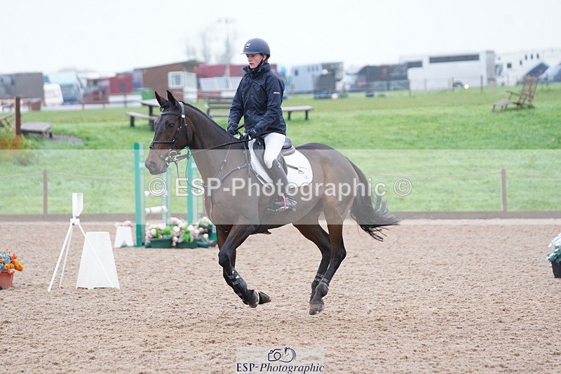 241006A-124030-06833 - Cls 20 Snr Newc & 1.10 Open