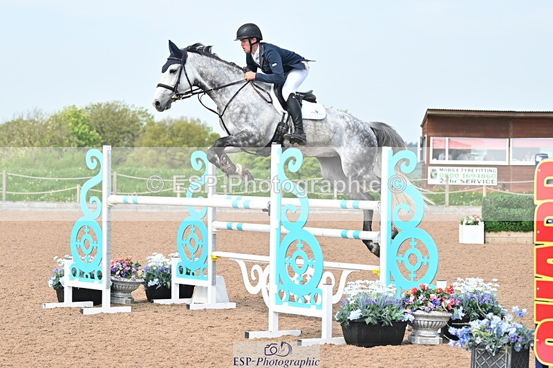 240512A-101649-17197 - Cls 48 National 1.30m Open