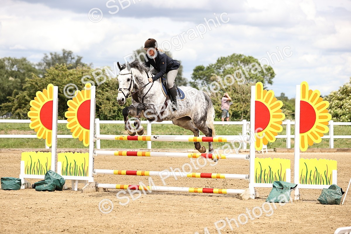 SBM_003025 - Class 11 - Senior Newcomers - 1.10m