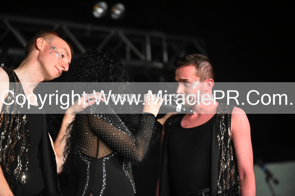 SH4_6817 - The Cher Experience