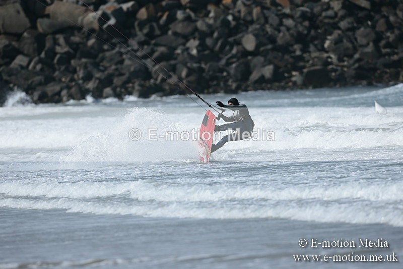 KS 020413-13 - Kite Surfing
