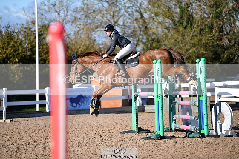 231110A-134138-00647 - Cls 5 Newcomers & 1.10m Open