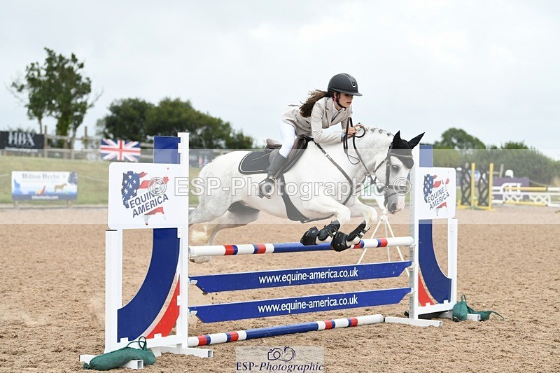 250807-112553-00667 - 90cm Round 1