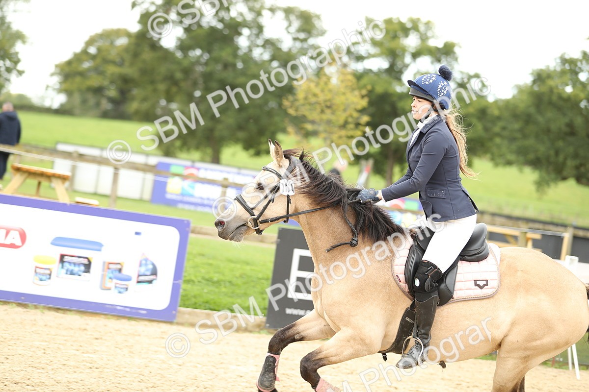 SBM_04553 - J28 - Senior Horse & Pony 60cm Championships