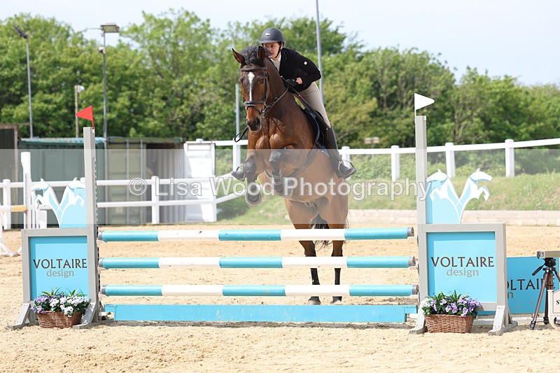 3E7A8725 - Class 4: Senior British Novice/90cm open