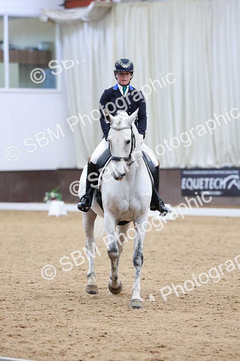 SBM_009895 - Class 6b - Novice 6 - 12.40-13.43