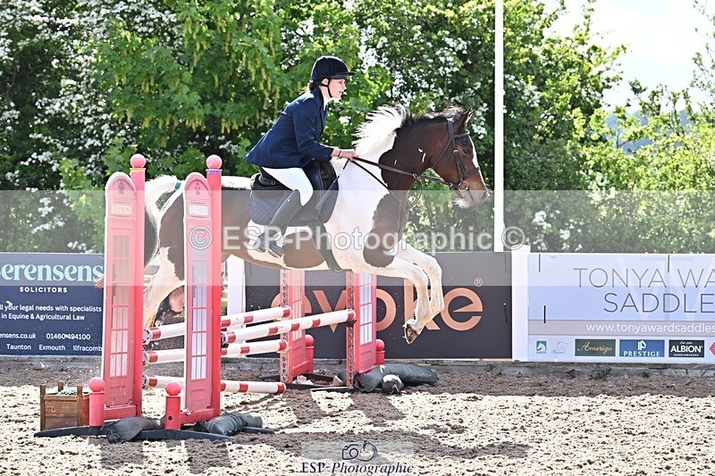260512-170639-00292 - 70cm Classes
