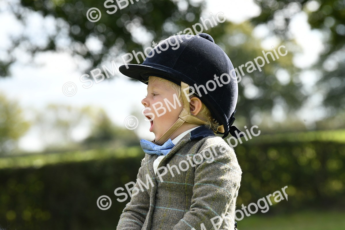 SBM_41227 - S19 - Lead Rein Show & Show Hunter Pony