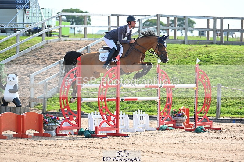 230721A-090809-04875 - Cls 2, 2 Star Small 1.30m